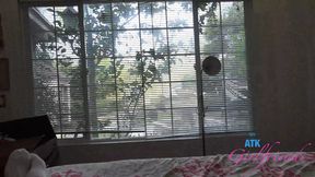 Digital intimacy in a simulated setting