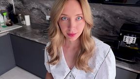 Asian beauty gets fed creampie in public by her boyfriend