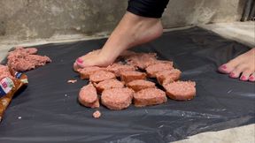 Crush Sausage, do you want to lick it off?