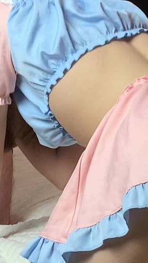 Young Beauty Gave a Blowjob and Cums During Passionate Fucking