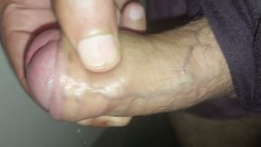 I feel pleasure when my step sister give me a handjob