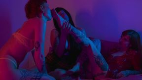 would you obey if i allowed you to lick my soles?