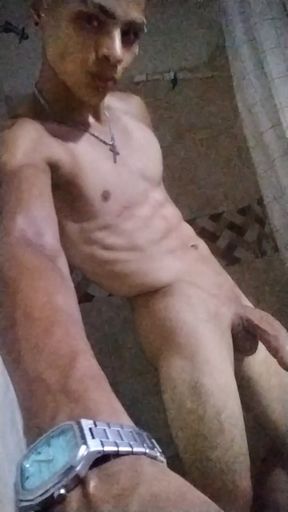 2 jerking-off sessions in 1 video: athletic man   Clip 1