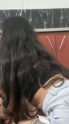 Housewife Cheats on Her Husband with Plumber - Porn in English