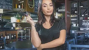 Broke Russian Bombshell - WaitressPOV