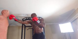 Boxing Workout Core Training Is Critical for Improving Posture, Enhancing Performance, Increasing Injury Resistance, and Acceler