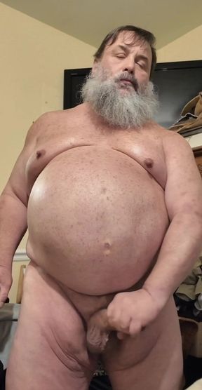 Big Bearded Stepdaddy Blows a Load
