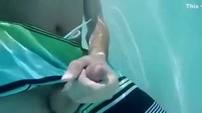 Cumming in the public Pool