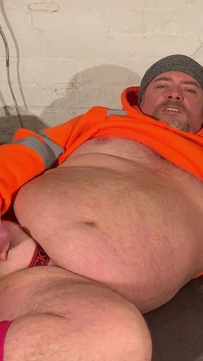 Hi Viz Chubby Bear Fucks Himself and Wanks off