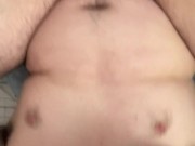 Follando a mi novio mientras salta su leche