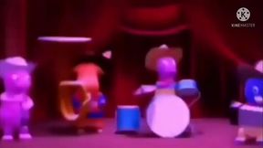 Novinha safada sentando na piroca albina de 30cm