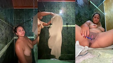 SiaLatina - Scissors in my Pussy