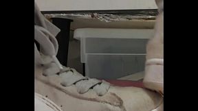 SNEAKERS CRUSH FOOD