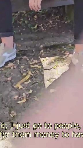 Random Hetero Married Guy at the Park Accepts My Offer and Tries His First Gay Blowjob at His Lunch
