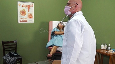 Doctor Makes Patient Cum and Squirt in Exam Room Cam 2 Close-up FULL RED Version
