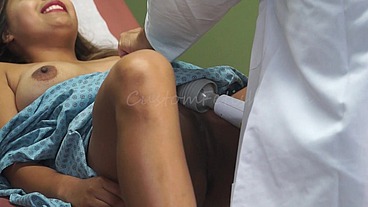 Doctor Makes Patient Cum and Squirt in Exam Room Cam 2 Close-up FULL RED Version