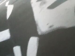 Fitting the large-bottomed hotty