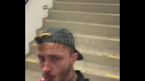 FUI LEITADO POR MACHOS NA ESCADA DE EMERG&Ecirc_NCIA DO SHOPPING