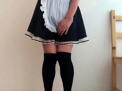Cute Japanese Maid Pees Herself