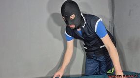 Farting while getting a massage - part 1