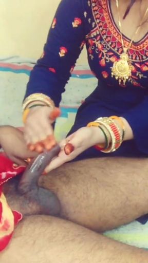 Key moment from &quot;Tharki sasur ne jawaan bahu ko nanga kar kar choda&quot;