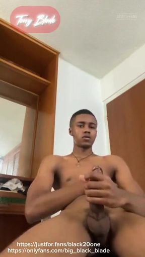 You and I Agree That This Was a Juicy Cumshot with a Lot of Cum, the Handsome BBC Boy Masturbates