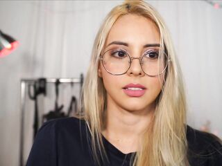 Cristian Ciprianni me entrevista en mi inicio en el porno colombiano - Sussy Love