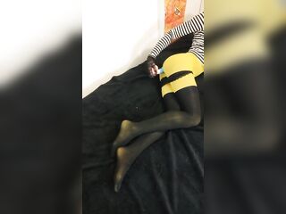 Etéreo SissyClown in YellowPanty n2