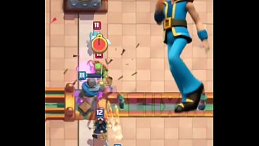 Mago el&eacute_trico botando as sadada pra mamar