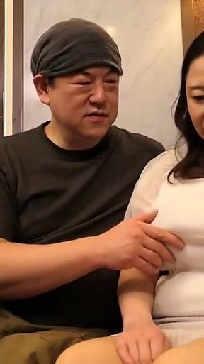 Matched Heat. Emi, the Voluptuous Wife Who Awakened to Her Secret Desire. - 1