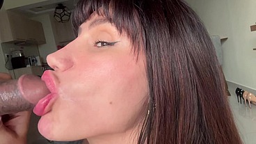 I love to watch a man cumming fast with me!