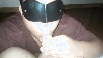 Married guy gets a wet blowjob and swallows
