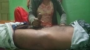 Bhabhi made her brother-in-law cum by masturbating