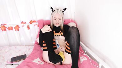 She can't stop cumming for her small tits socks POV