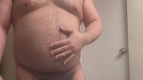 Chugging 8000 calories a Day Makes This Bear HORNY!