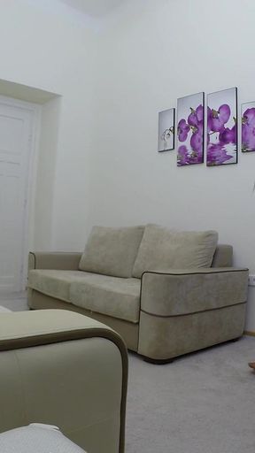 Behind the Scenes of Raven-haired Hottie Sasha Rose Enjoy Hot Sex