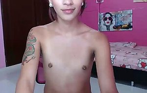 Flat-chested latina crystal cums on cam