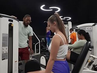 HesGot Rizz 2025 02 23 Sky Wonderland Sets And Sex.mp4