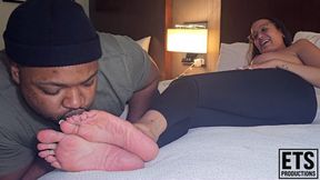 Hotel Housekeeper's Discovers My Foot Fetish - Tanfeets