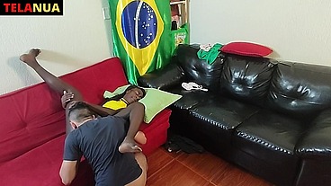 RAPIDINHA NO SOFÁ COM MINHA BLACK TEEN