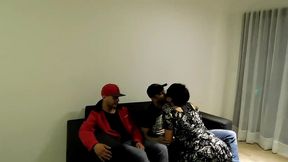 un venezolano, un uruguayo , un brasilero , orgia latinoamericana se hace la puta