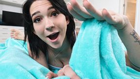 ”Sis Loves Me model Riley Jean is fucking her stepbrother”