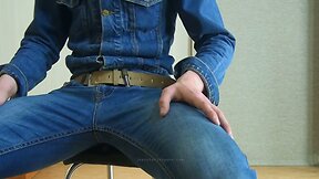 Johnny`s Hot Fetish: Masterful Doll Facesitting in Jeans!