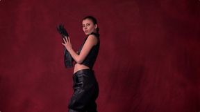 Glove Fetish And A Whip (HDTVWMV) – Carrie
