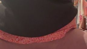 Pussy toy play