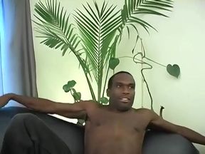 Big Buff Dude Gets Scammed