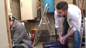 Skinny black slut from islands gets hard double penetrated by technicians