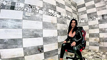 Dominant Latex MILF Balloon Fetish. Smoking, Beach Ball Popping, Cameltoe and Intense Orgasm