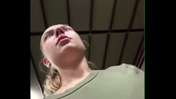 Squirtung and anal fucking in public