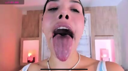 Dildo Queen Veronica Cum Target